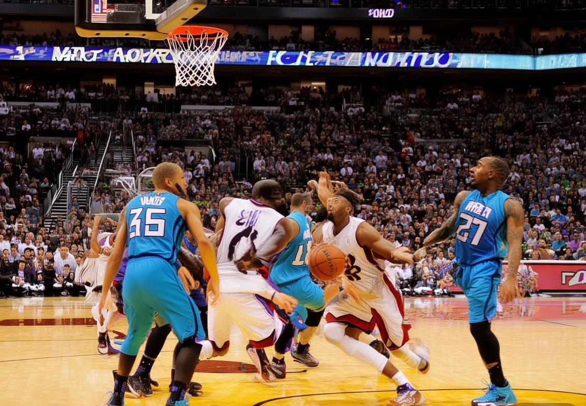 2013NBA热火黄蜂经典对决回顾：巅峰之战激情燃烧(图4)