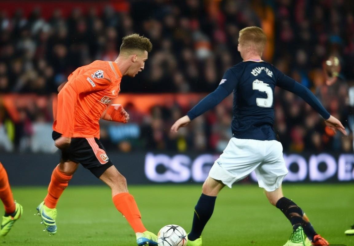 白礼顿对般尼：英超对决的战术与历史对决解析(图3)